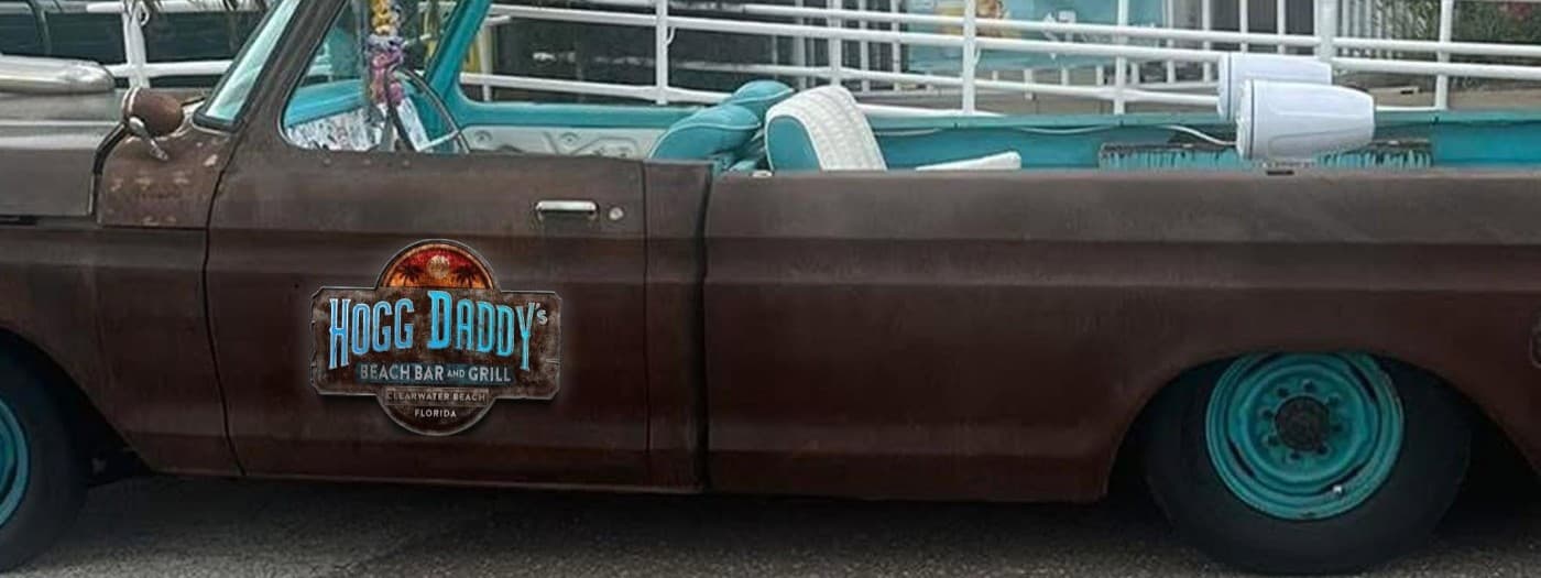 Hogg Daddy's Beach Bar & Grill